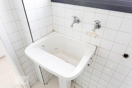 Pia da Área de Serviço de apartamento à venda com 3 quartos, 176m² em Pinheiros, São Paulo