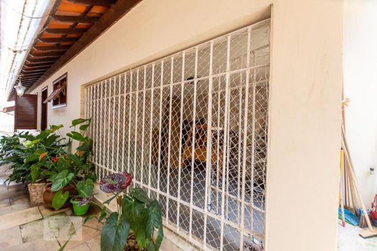 Canil de casa à venda com 4 quartos, 500m² em Badu, Niterói
