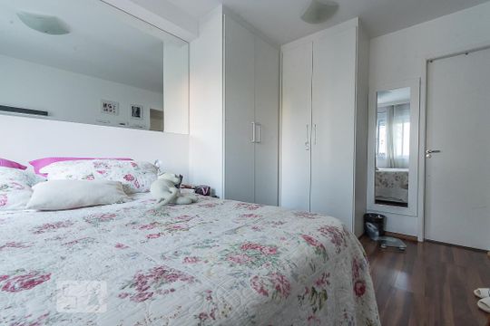 Suíte de apartamento para alugar com 2 quartos, 64m² em Vila Guarani (z Sul), São Paulo