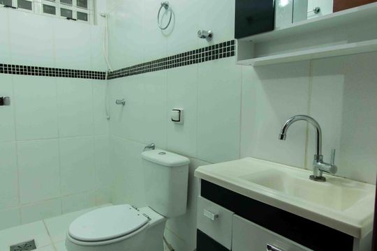 Banheiro de casa para alugar com 1 quarto, 35m² em Taguatinga Norte (taguatinga), Brasília