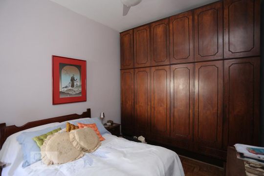 Quarto 1 de apartamento à venda com 2 quartos, 73m² em Copacabana, Rio de Janeiro