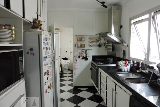 Cozinha de apartamento à venda com 3 quartos, 168m² em Vila Morumbi, São Paulo