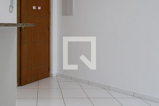 Sala de apartamento para alugar com 1 quarto, 39m² em Recreio dos Bandeirantes, Rio de Janeiro