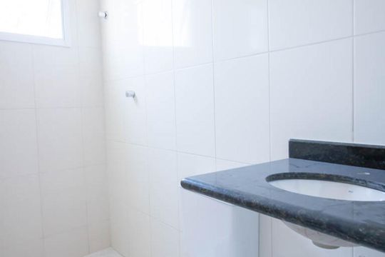 Banheiro da suite  de apartamento para alugar com 2 quartos, 54m² em Parque das Nações, Santo André