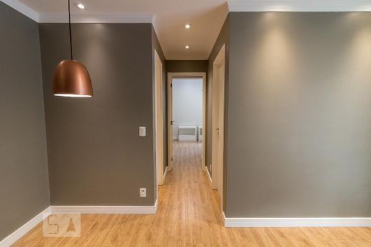 Corredor de apartamento à venda com 2 quartos, 60m² em Gopoúva, Guarulhos