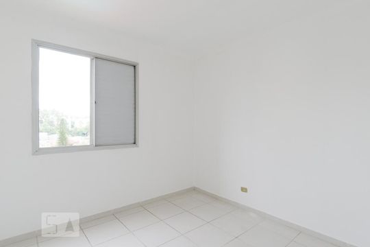 Quarto 2 de apartamento para alugar com 2 quartos, 60m² em Parque Terra Nova, São Bernardo do Campo