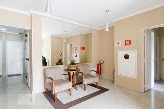 Hall social de apartamento para alugar com 2 quartos, 60m² em Parque Terra Nova, São Bernardo do Campo