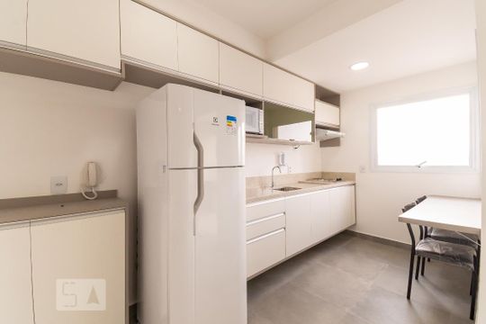 Cozinha de kitnet/studio para alugar com 1 quarto, 35m² em Vila Prudente, São Paulo