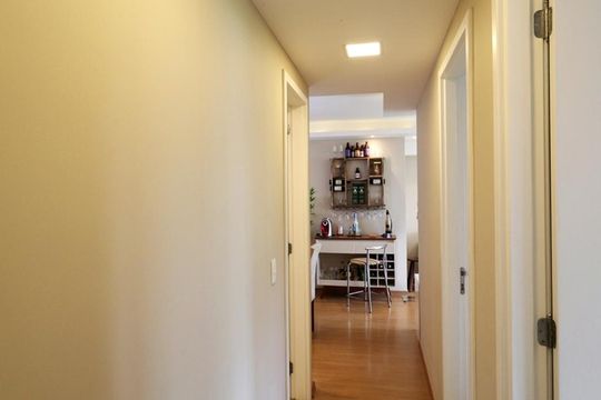 Corredor de apartamento à venda com 3 quartos, 94m² em Recreio dos Bandeirantes, Rio de Janeiro