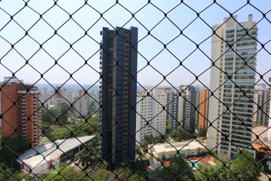 vista de apartamento para alugar com 3 quartos, 176m² em Vila Suzana, São Paulo