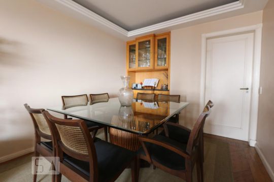 sala de apartamento para alugar com 3 quartos, 176m² em Vila Suzana, São Paulo