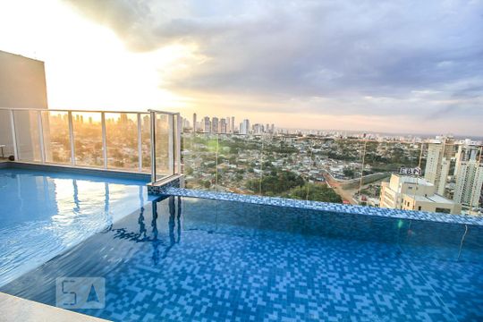 Área comum - Piscina com borda infinita no terraço de kitnet/studio para alugar com 1 quarto, 40m² em Jardim Goiás, Goiânia
