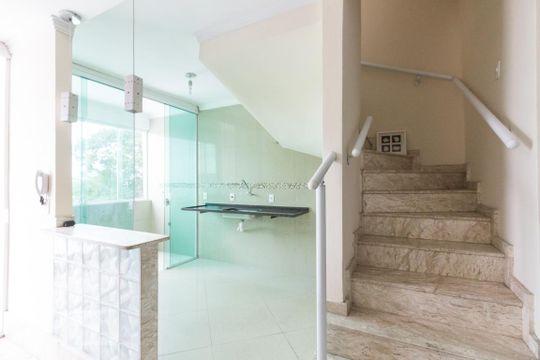 Cozinha de casa à venda com 3 quartos, 230m² em Vila Ester (zona Norte), São Paulo
