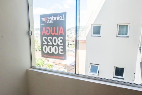 Sala de apartamento para alugar com 2 quartos, 72m² em Petrópolis, Porto Alegre