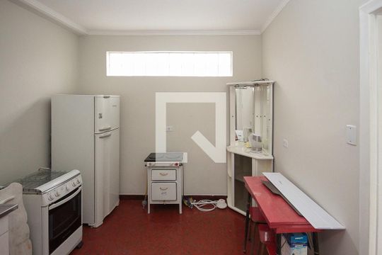 Cozinha de casa para alugar com 1 quarto, 60m² em Vila Carrão, São Paulo