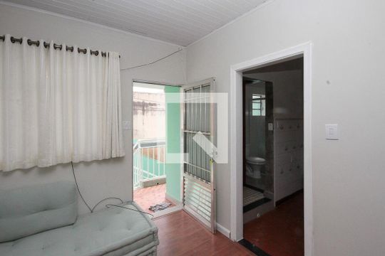 Sala de casa para alugar com 1 quarto, 60m² em Vila Carrão, São Paulo