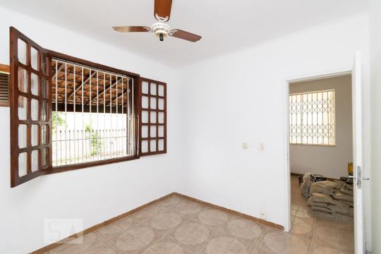 QUARTO 1 de casa à venda com 2 quartos, 78m² em Centro, Niterói
