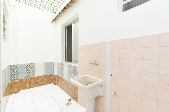 ÁREA DE SERVIÇO de casa à venda com 2 quartos, 78m² em Centro, Niterói