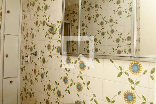 Banheiro 2 de apartamento à venda com 3 quartos, 111m² em Petrópolis, Porto Alegre
