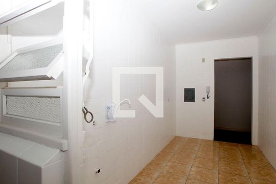 ´Cozinha + Área de Serviço + Despensa de apartamento à venda com 3 quartos, 111m² em Petrópolis, Porto Alegre