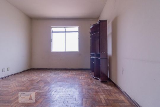 Sala de apartamento à venda com 2 quartos, 54m² em Padre Eustáquio, Belo Horizonte