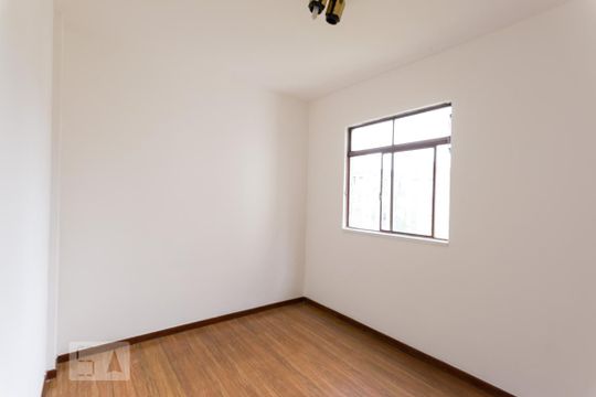 Quarto 1 de apartamento para alugar com 3 quartos, 75m² em Pampulha, Belo Horizonte