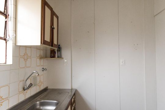 Cozinha de apartamento para alugar com 3 quartos, 75m² em Pampulha, Belo Horizonte