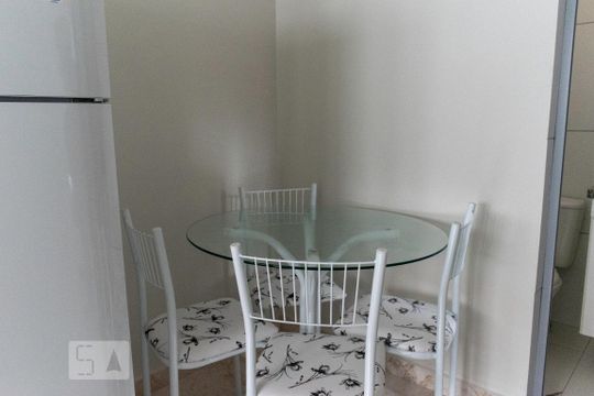 Cozinha de casa para alugar com 1 quarto, 42m² em Bosque da Saúde, São Paulo