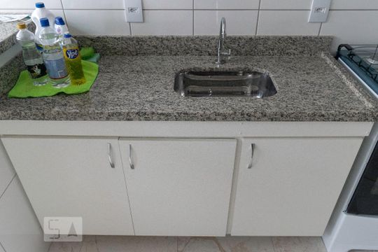 Cozinha de casa para alugar com 1 quarto, 42m² em Bosque da Saúde, São Paulo