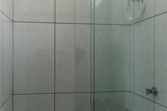 Banheiro de casa para alugar com 1 quarto, 42m² em Bosque da Saúde, São Paulo