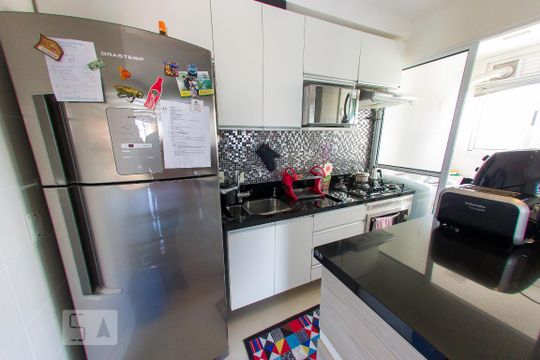 Cozinha de apartamento à venda com 2 quartos, 64m² em Cavalhada, Porto Alegre