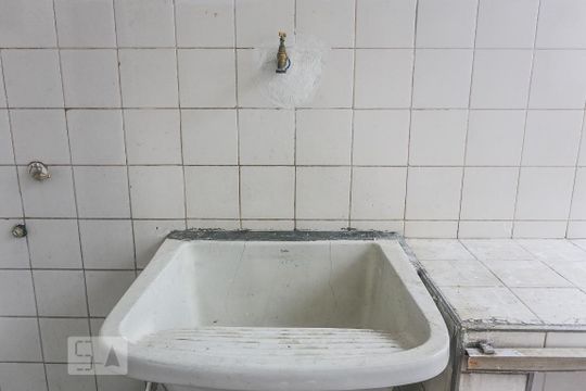 Area de Serviço de casa para alugar com 2 quartos, 120m² em Jardim Bonfiglioli, São Paulo