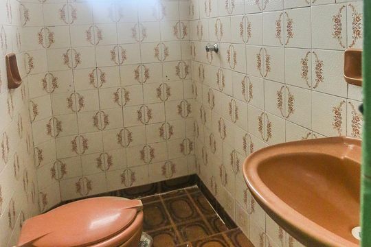 Banheiro de casa para alugar com 2 quartos, 120m² em Jardim Bonfiglioli, São Paulo