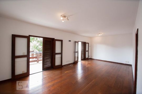 Casa de Condomínio à venda com 7 quartos, 800m² em Barra da Tijuca, Rio de Janeiro