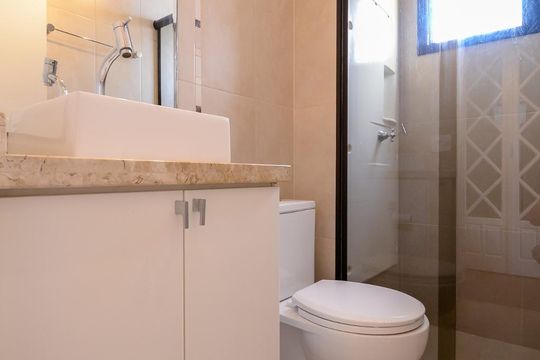 Banheiro 1 de apartamento para alugar com 2 quartos, 50m² em Mooca, São Paulo