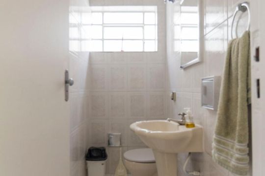 Lavabo de casa à venda com 3 quartos, 140m² em Parque Jabaquara, São Paulo