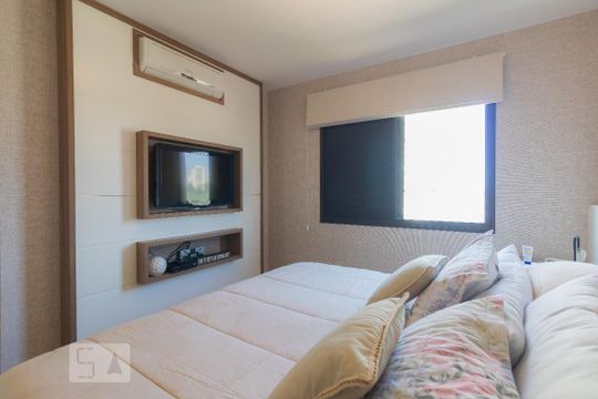 Quarto Suíte Master de apartamento para alugar com 2 quartos, 168m² em Vila Cruzeiro, São Paulo
