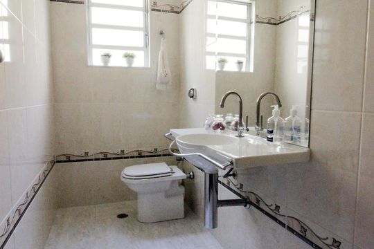 Lavabo de casa à venda com 3 quartos, 210m² em Itaberaba, São Paulo