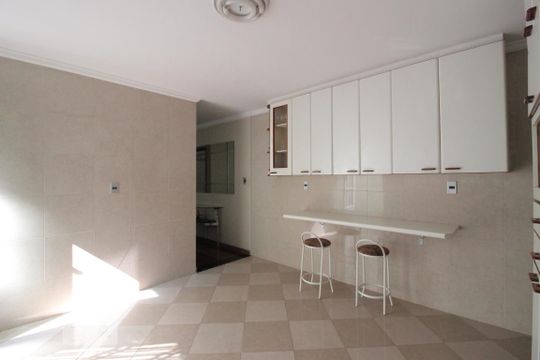 Cozinha de casa à venda com 3 quartos, 210m² em Itaberaba, São Paulo