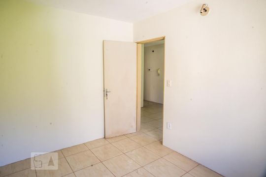 Quarto de apartamento à venda com 1 quarto, 43m² em Sarandi, Porto Alegre
