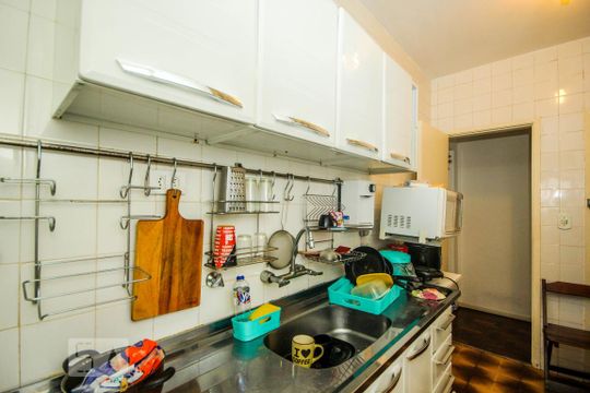 Cozinha de apartamento à venda com 2 quartos, 100m² em Copacabana, Rio de Janeiro