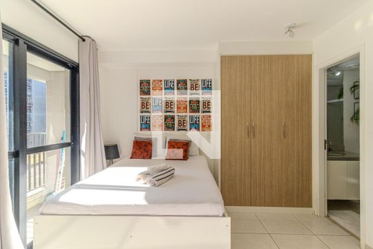 Studio de kitnet/studio para alugar com 1 quarto, 32m² em Santa Efigênia, São Paulo
