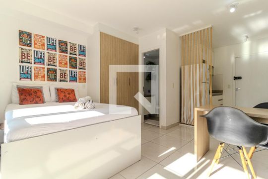 Studio de kitnet/studio para alugar com 1 quarto, 32m² em Santa Efigênia, São Paulo