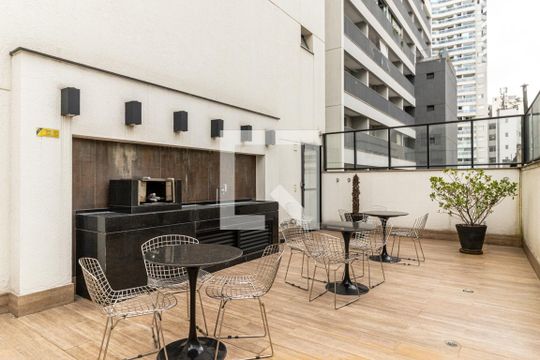 Churrasqueira de kitnet/studio para alugar com 1 quarto, 32m² em Santa Efigênia, São Paulo