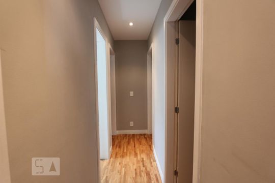 corredor de apartamento para alugar com 3 quartos, 224m² em Vila Andrade, São Paulo