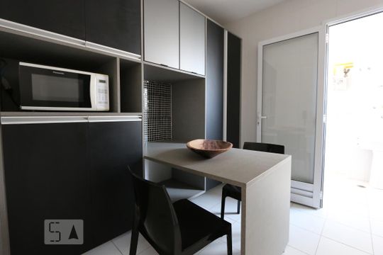 cozinha de apartamento para alugar com 3 quartos, 224m² em Vila Andrade, São Paulo