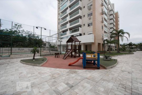 Área comum de apartamento para alugar com 3 quartos, 164m² em Recreio dos Bandeirantes, Rio de Janeiro