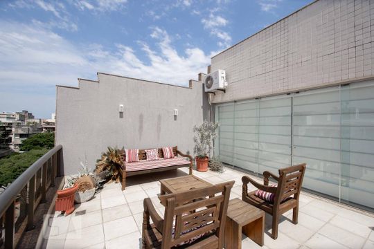Apartamento para alugar com 3 quartos, 400m² em Recreio dos Bandeirantes, Rio de Janeiro