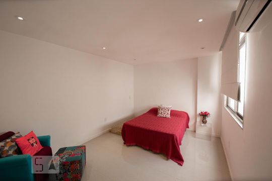 Apartamento à venda com 3 quartos, 400m² em Recreio dos Bandeirantes, Rio de Janeiro