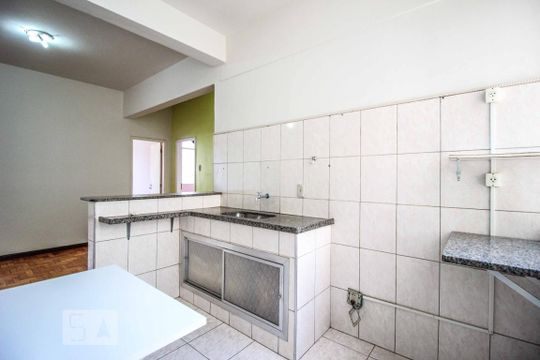 Cozinha de apartamento para alugar com 3 quartos, 112m² em Centro, Belo Horizonte